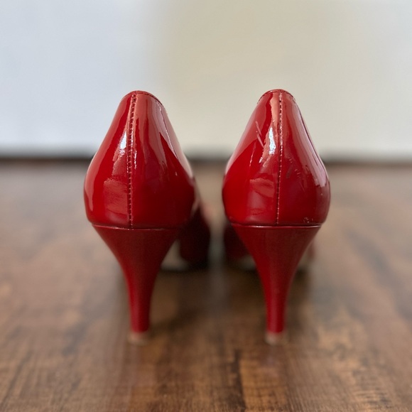 Steve Madden Leather Heels - Picture 7 of 7